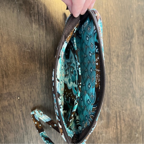 Vera Bradley Java Blue Wristlet - Picture 4 of 4